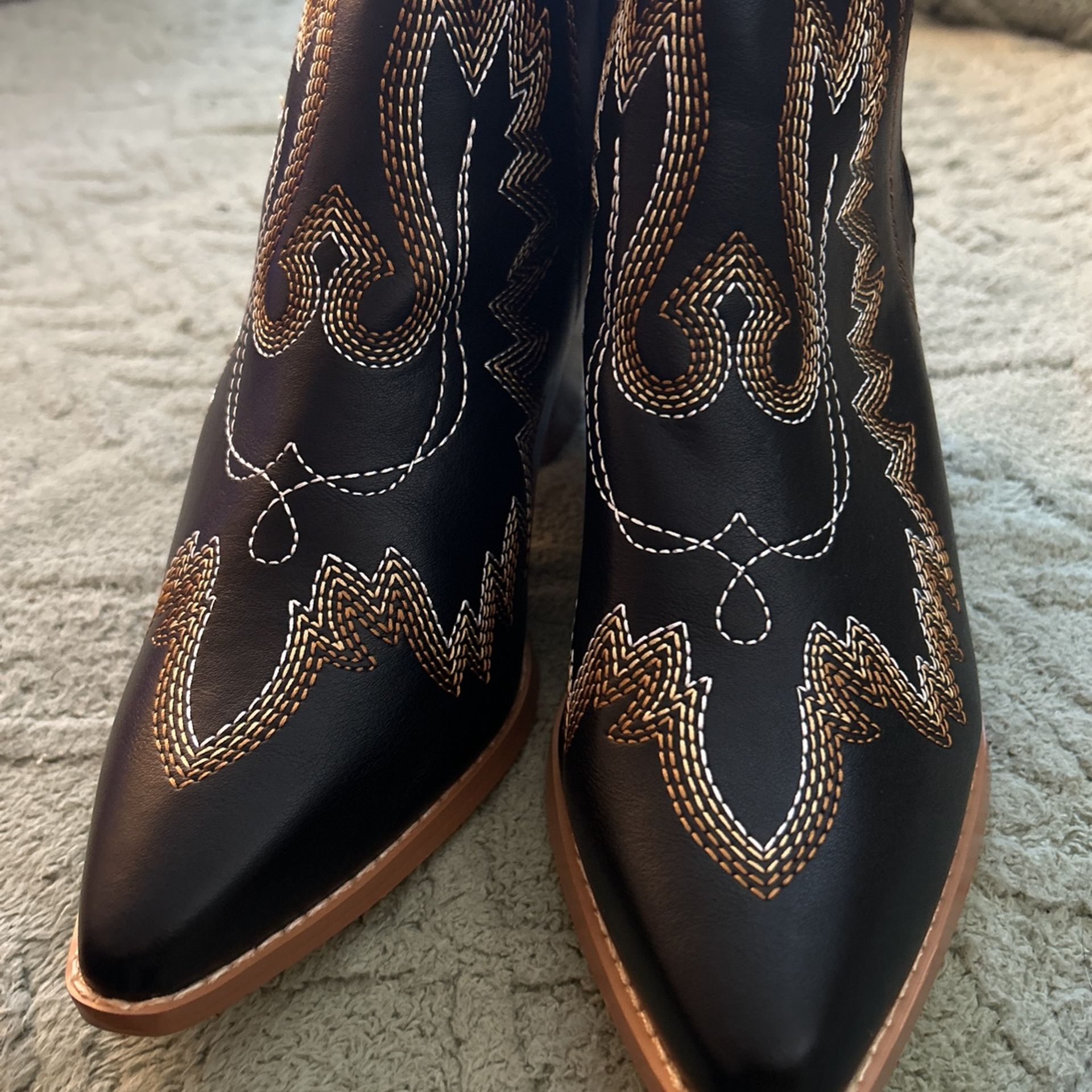 Size 8 Embroidered Booties$40 OBO