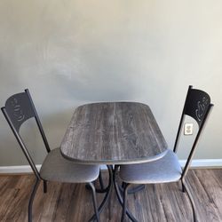 Beautiful New Dining Set With 2 Chairs 
