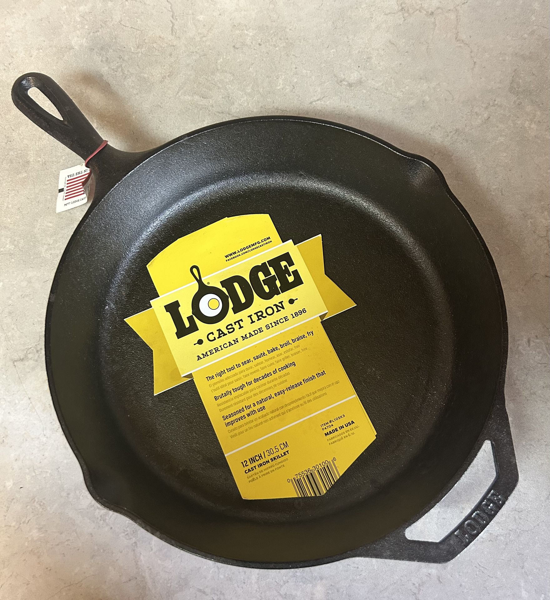 Lodge L10SK3 12 inch Cast Iron Skillet