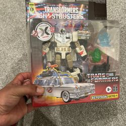 Ectotron Ecto-1 Transformers Crossover With Ghostbusters 