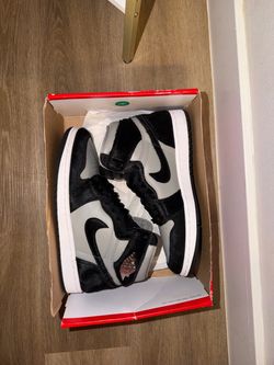 22 Women’s retro 1 twist 2.0