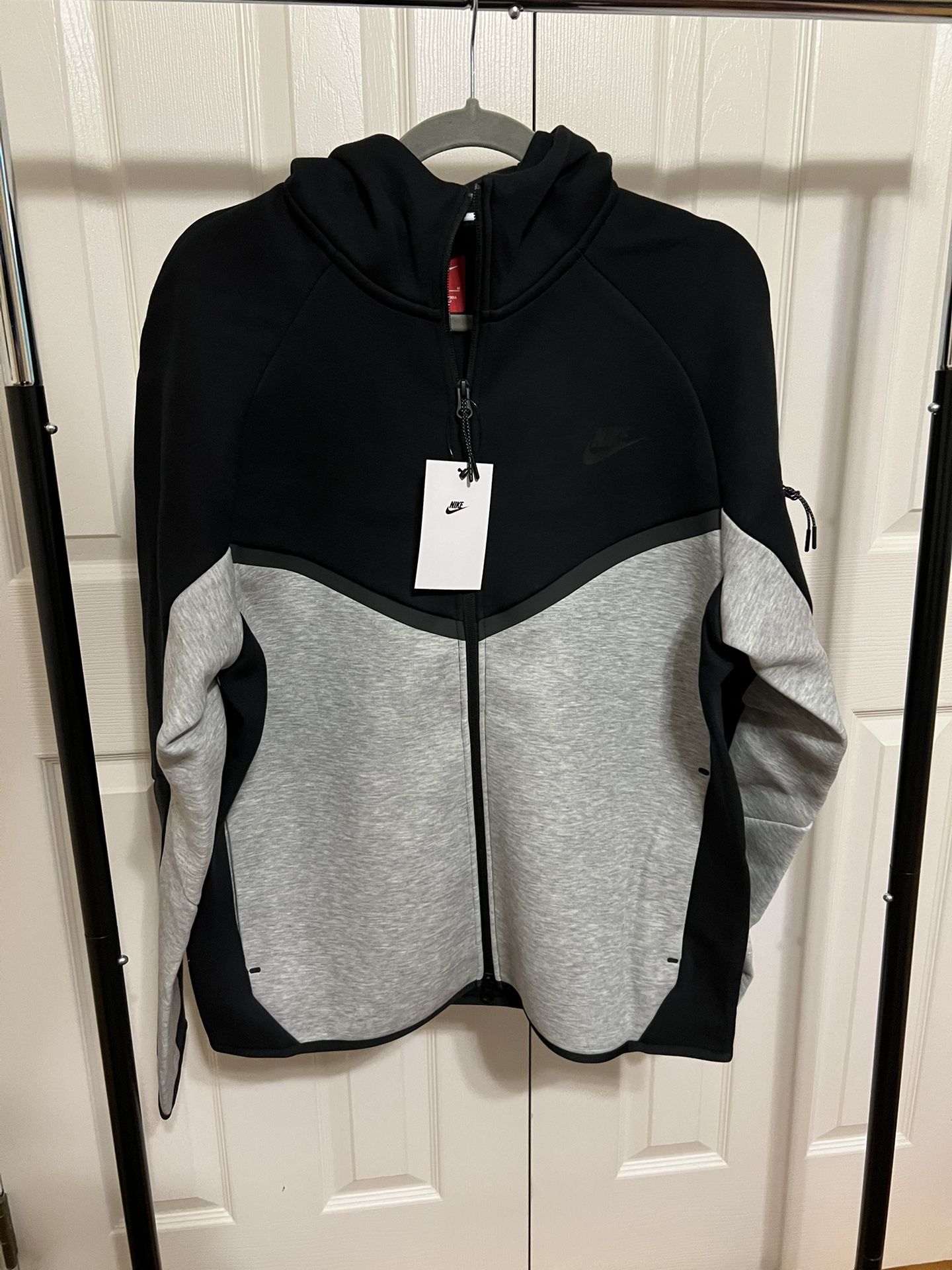Nike tech Fleece Black Grey Medium