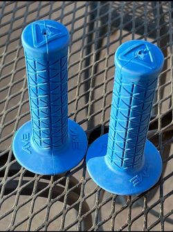 AME BLUE GRIP like New