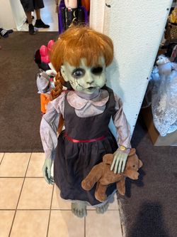 Halloween little girl talks