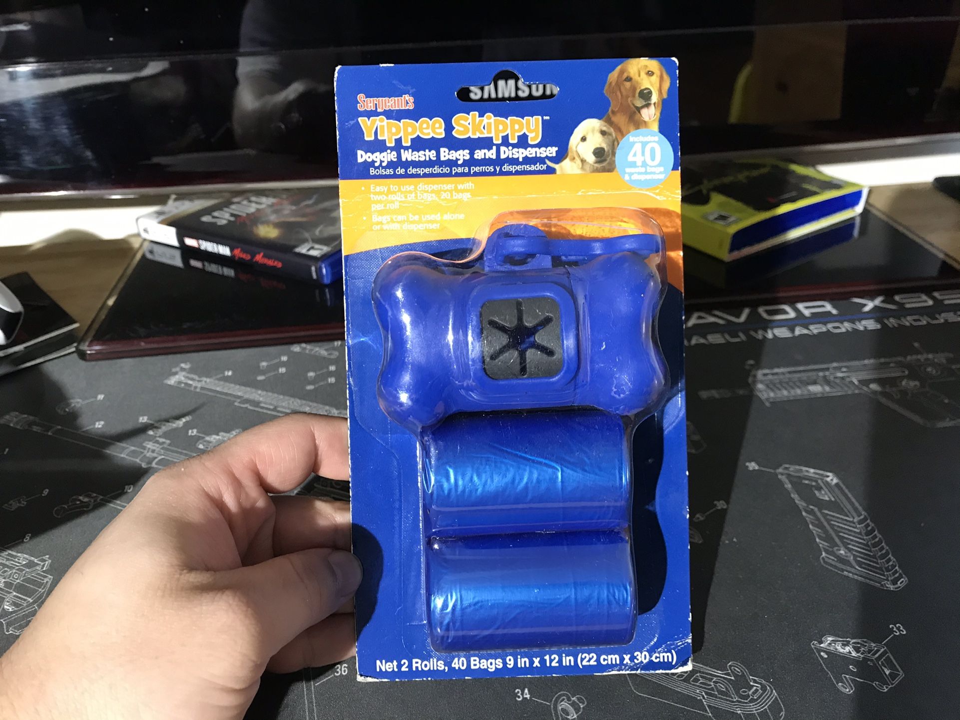 Sergeant’s Yippee Skippy Doggie Waste Bags & Dispenser 40ct. 9”x12”