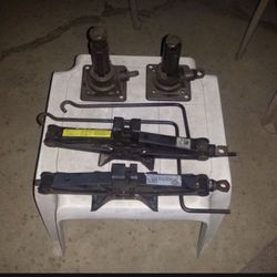 Car Truck RV Trailer Jacks 