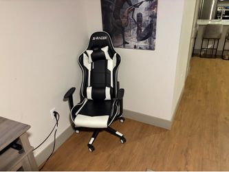 Game chair