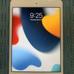 Apple iPad Mini 4th Generation 128GB Unlocked Like New!