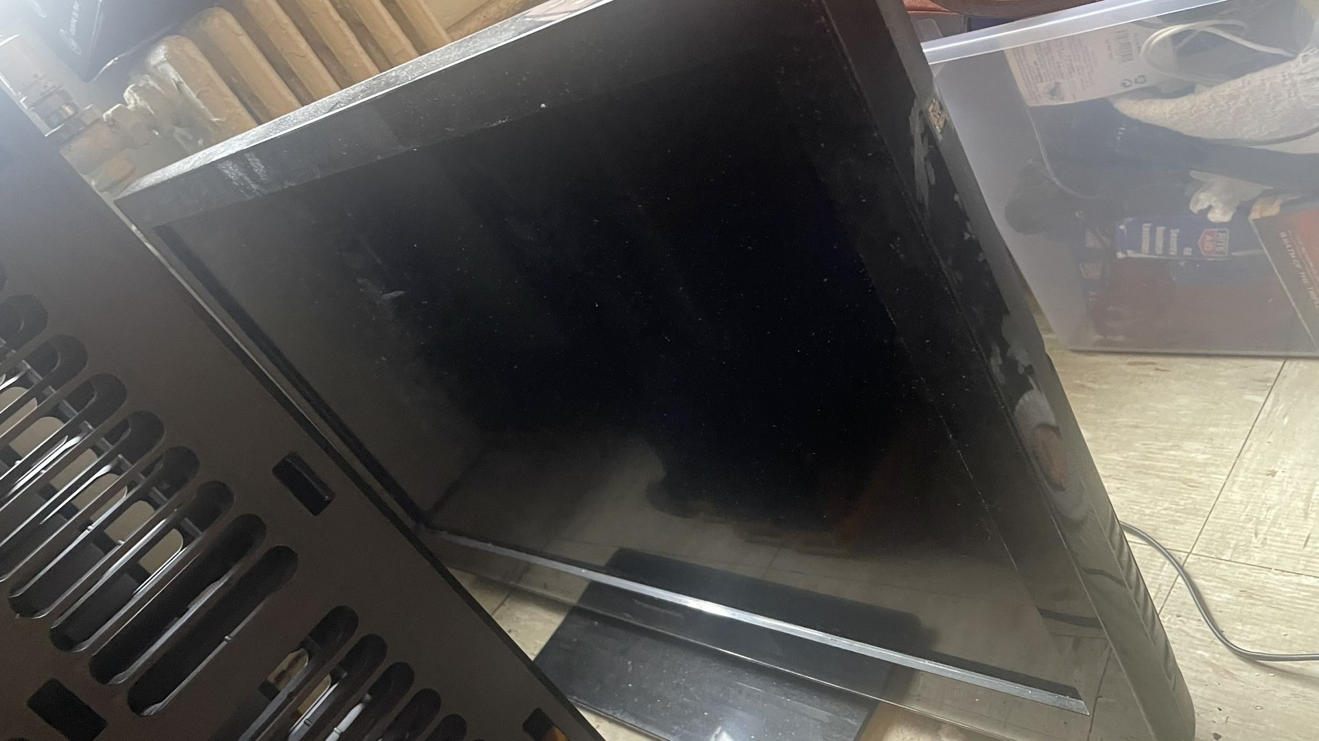 Panasonic TC-L32X30 32 Inch Viera LCD TV 