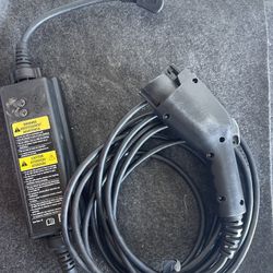 ELECTRIC VEHICLE CHARGER  120 VOLT