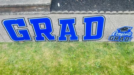 Graduation yard decor