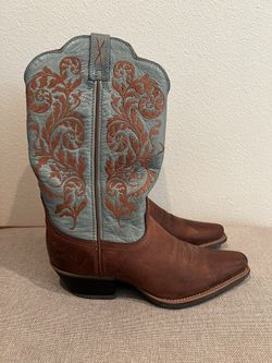 Twisted X woman’s Western Boots Coral Sz 7B