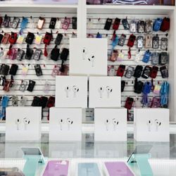 AirPods 3rd & 4th Gen 