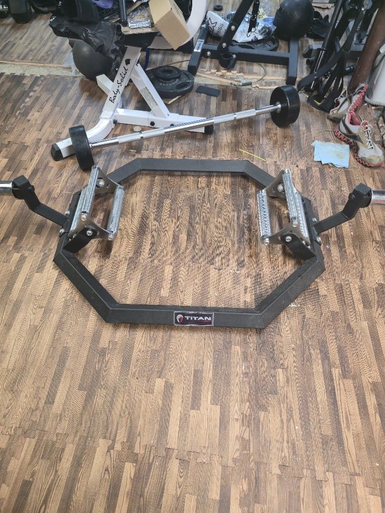 Titan Fitness Adjustable Trap Hex Bar