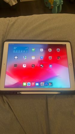 IPad Pro (12.9 in) (2nd generation)  +pencil