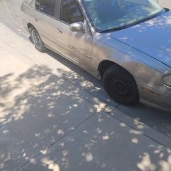 Chevy Malibu LS 1999 Gold 