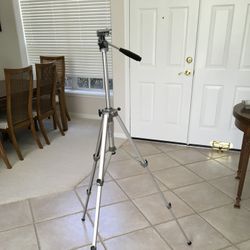 Velbon Tripod