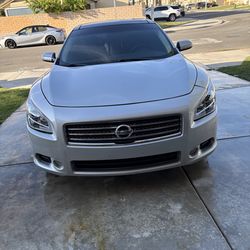 Nissan Maxima SV