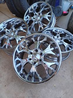 Rims Size 20 In Tires In Condition Looks Like New