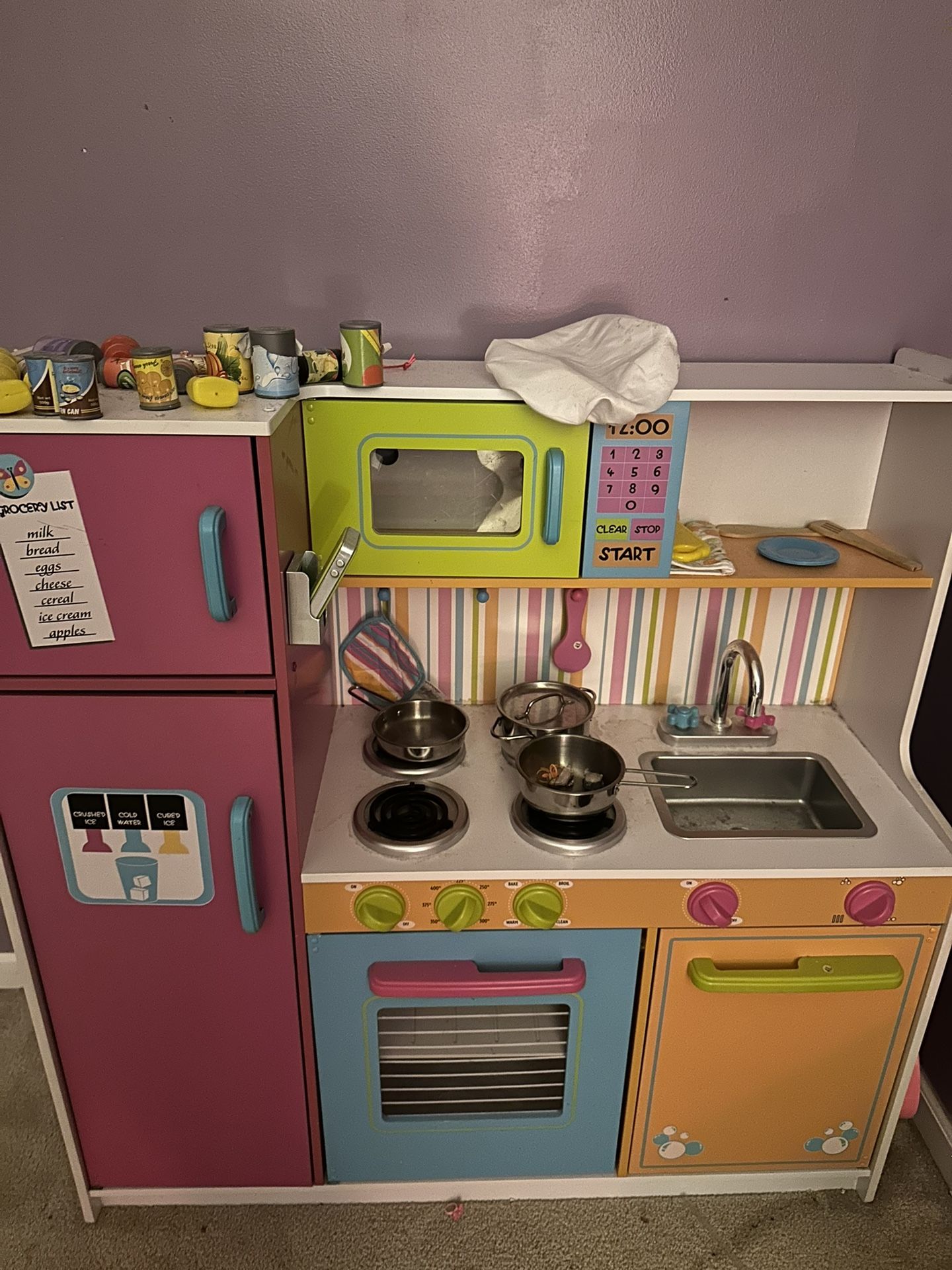 Cooking kitchen