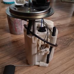11 Kia Sedona Fuel Pump