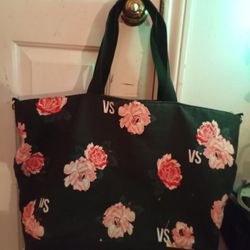 Victoria's Secret PINK XL tote Bag In Great Condition 