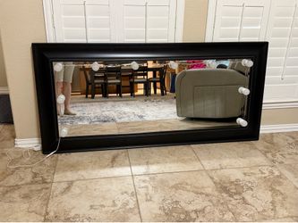 Hollywood-Style Vanity Mirror with Lights – 65” x 32”
