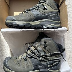 Salomon Quest 4 Gore-Tex Hiking Boots (brand new)