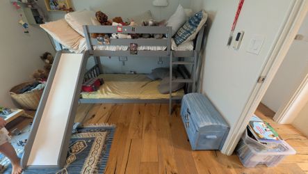bunk bed