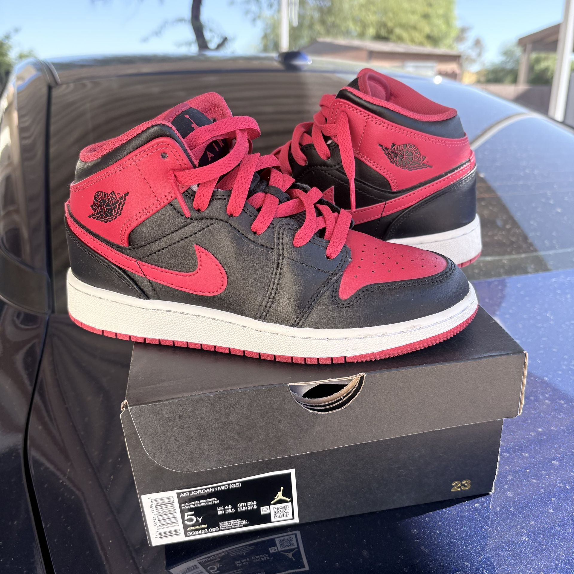 Jordan 1 Mid Red & Black 5y