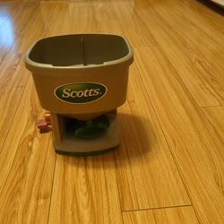 Hand Held Crank Grass Seeder