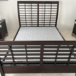 Queen size bed