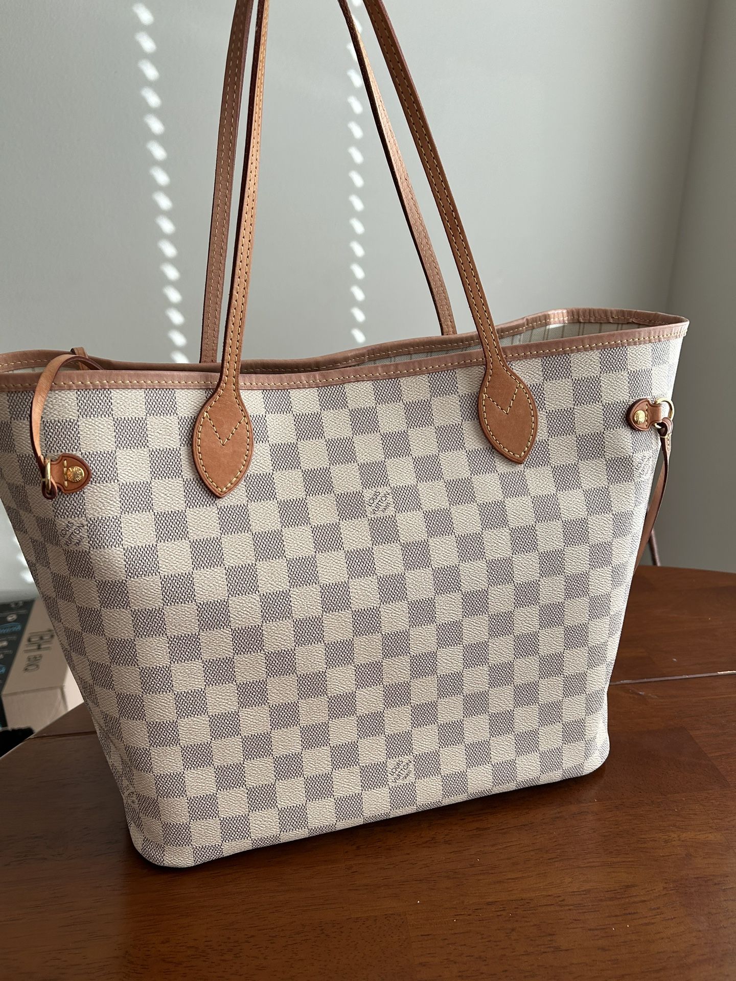 AUTHENTIC Louis Vuitton Purse
