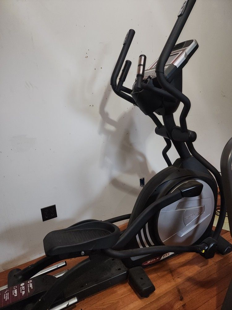 Sole Elliptical E 55