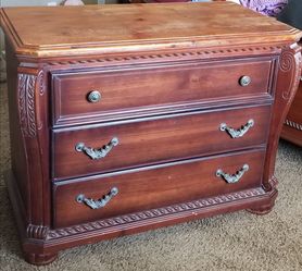 Dresser