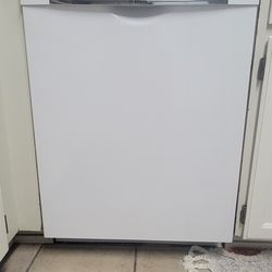 Bosch Ascenta 24" Tall Dishwasher
