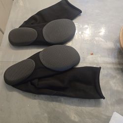 Yeezy pod shoes