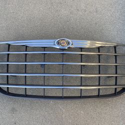 Chrysler Grille