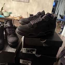 Jordan 4 Black Cat