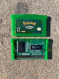Nintendo gameboy pokemon leaf green  authentic