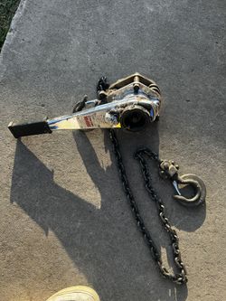 Dayton Lever Chain Hoist/ Come Along