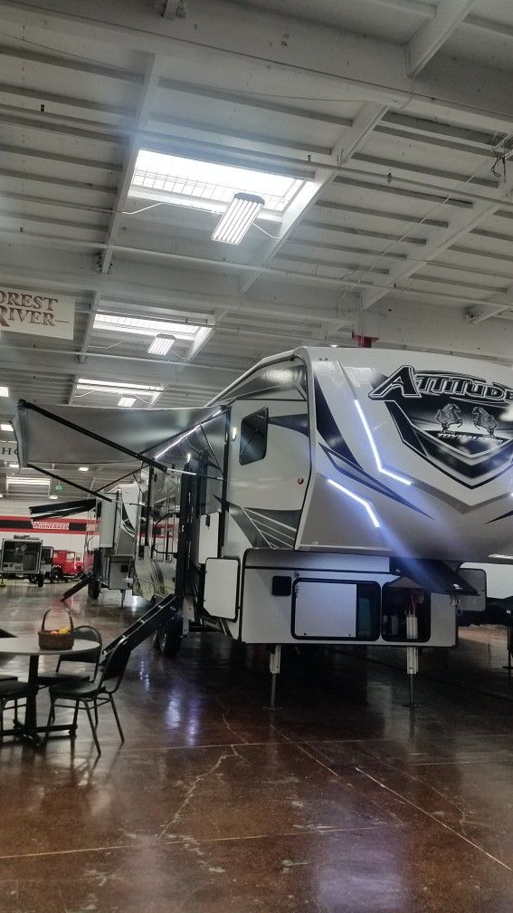 2021 Eclipse 2814SS