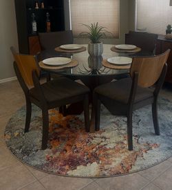 Round Glass Top Dining Table with 4 Chairs
