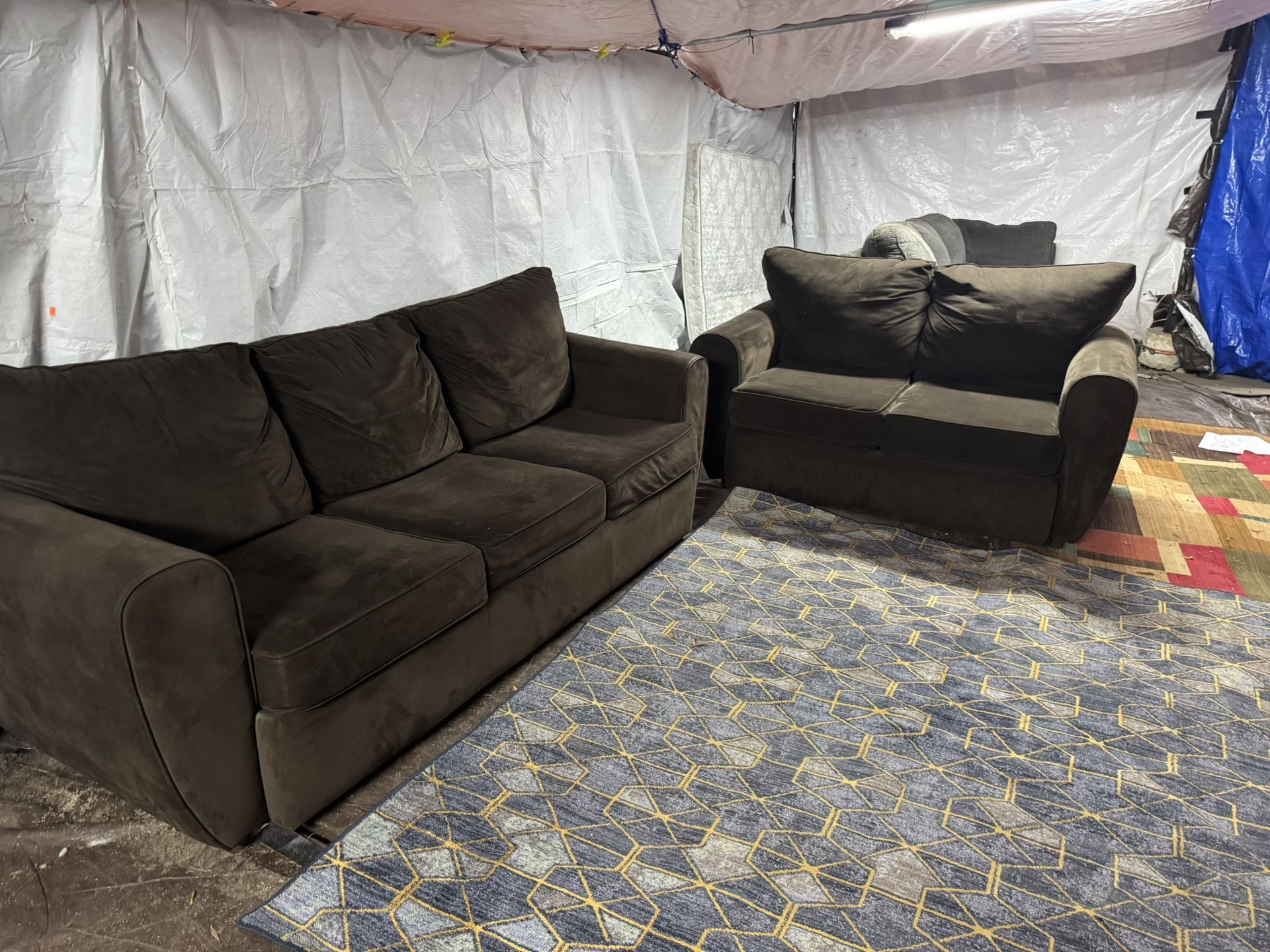 Brown Couch And Loveseat With Pullout Bed Great Condition Clean We Sell All The Time Delivery $40 Local