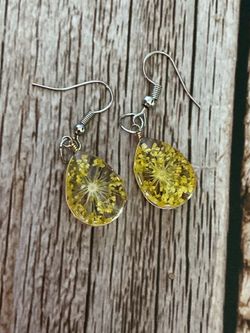 Yellow Dried Flower Teardrop Shaped Earrings