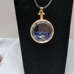 Lapis Lazuli Chip Filled Necklace 