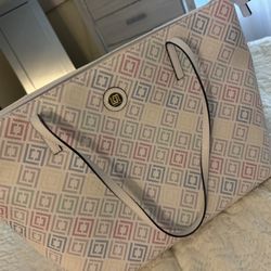 Liz Claiborne