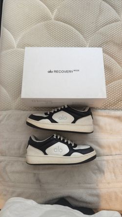 Alo shoes