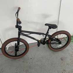 Mongoose Legion L20 Bmx Bike