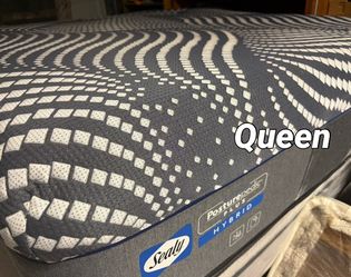 New mattress Queen Sealy posturpedic plus hybrid